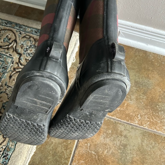 Authentic Burberry Rainboots Sz 38 - Picture 9 of 10